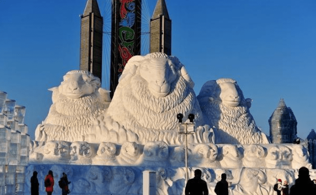 亚洲小姐探秘哈尔滨冰雪大世界的奇妙之旅