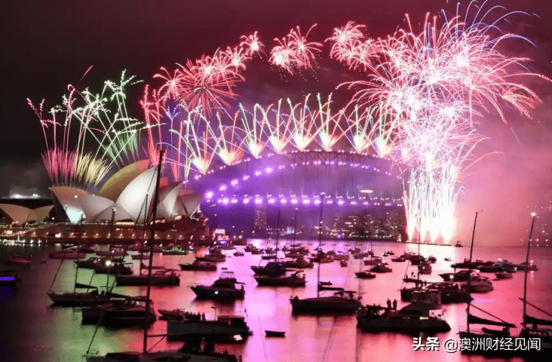 璀璨烟花点亮新年