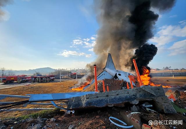 韩客机爆炸事故造成至少120人死亡